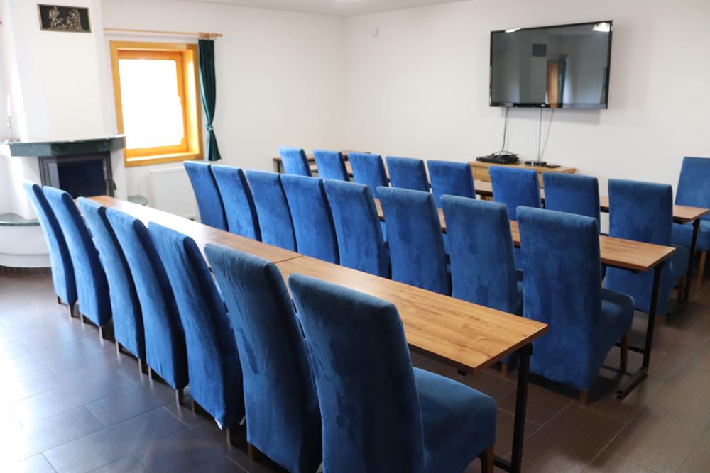 Conference room para sa 30 tao