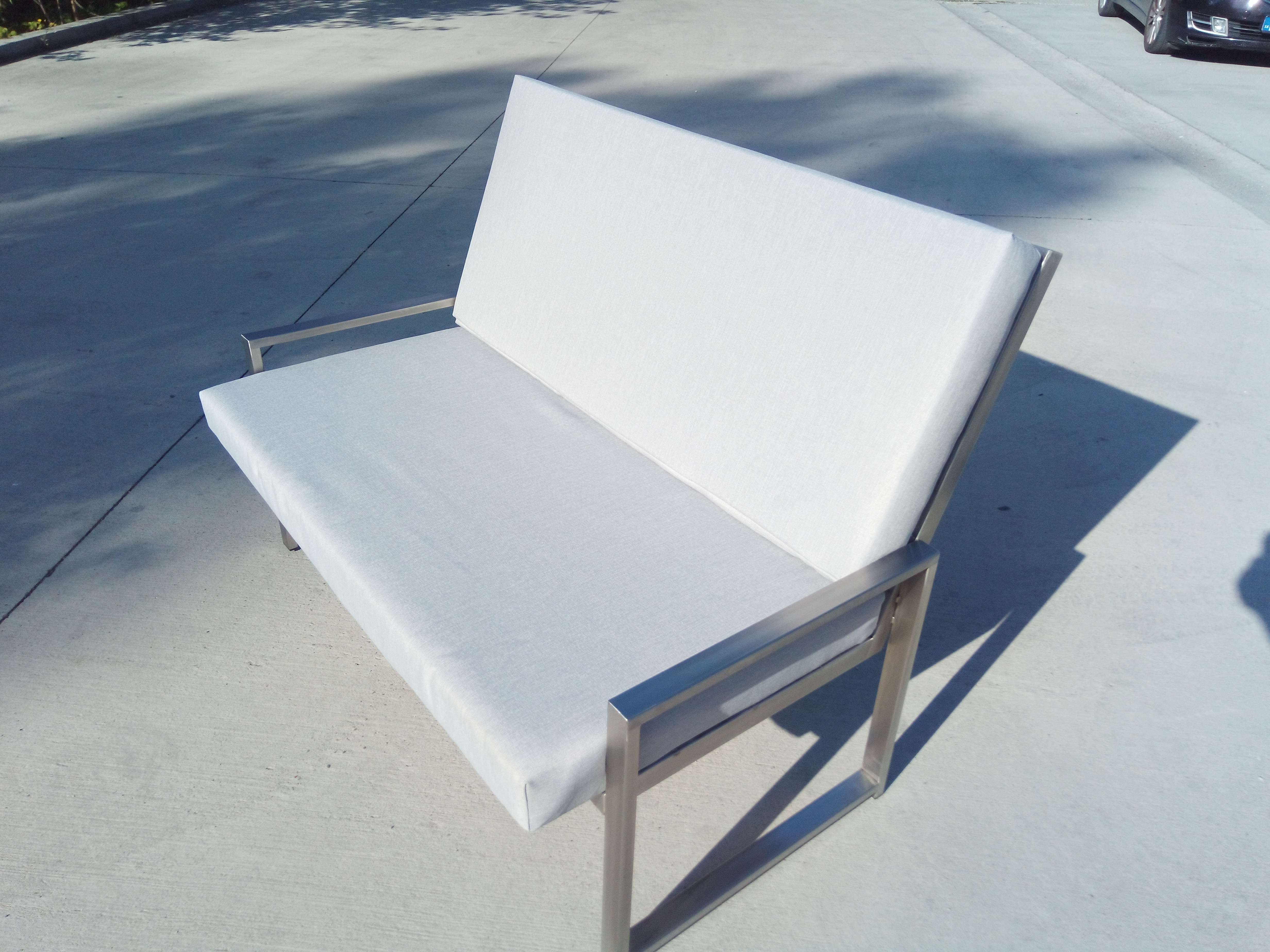Stainless steel furniture para sa hardin o terrace